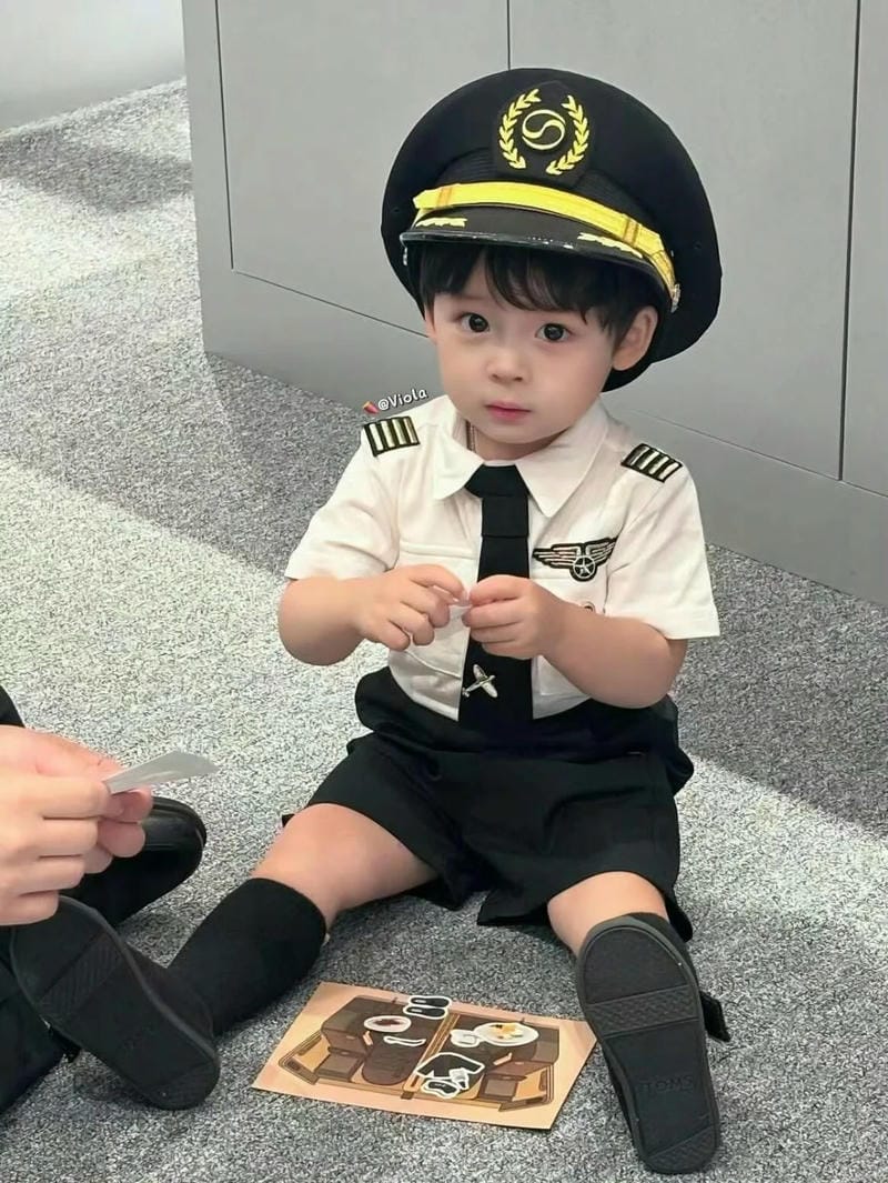 hình ảnh em bé trai dễ thương 8