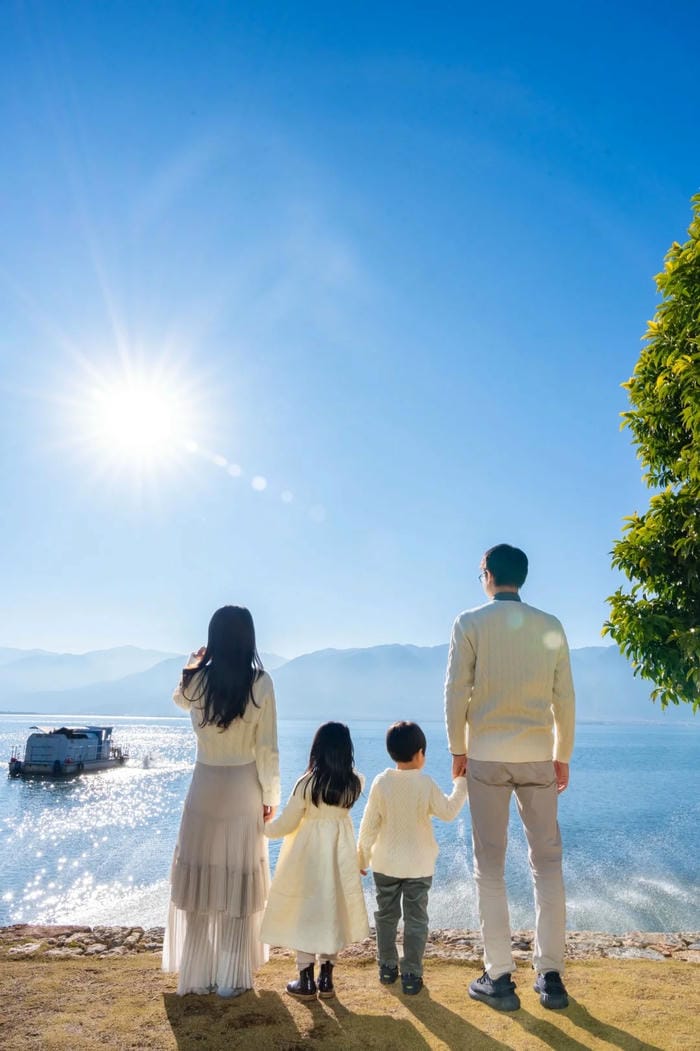 hình ảnh gia đình hạnh phúc 16