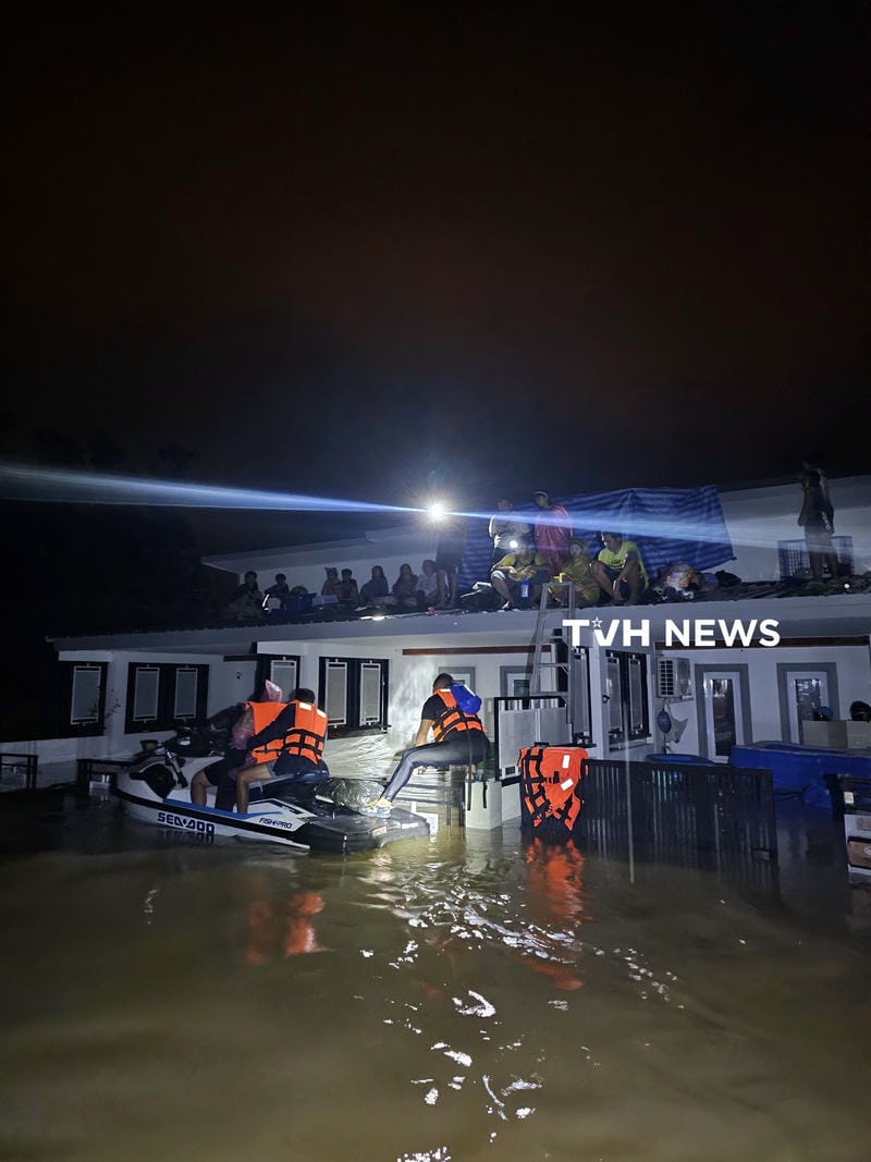 hình ảnh lũ lụt 23