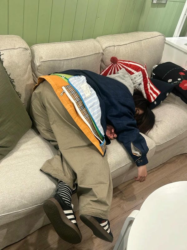 hình ảnh mệt mỏi 40