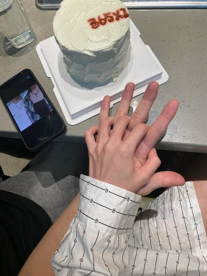 hình ảnh nắm tay người yêu đẹp