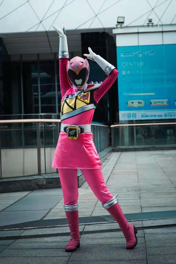 siêu nhân gao hồng 1