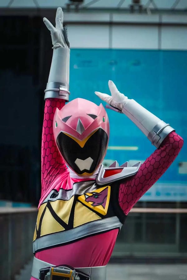 siêu nhân gao hồng chibi