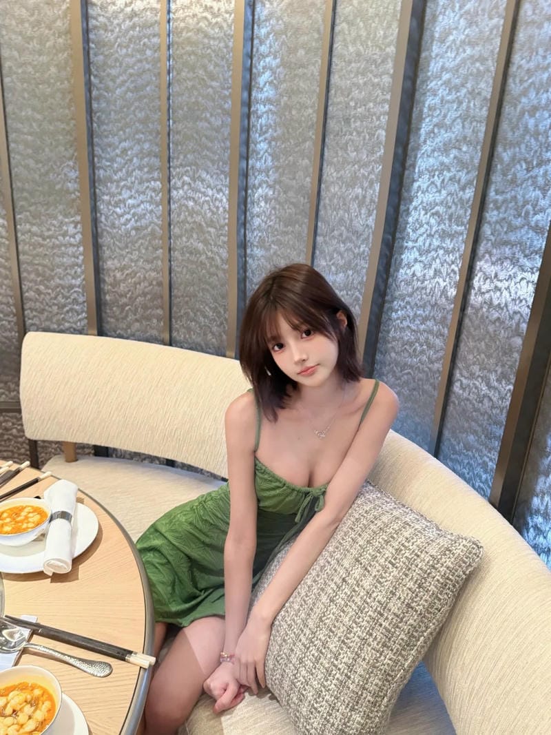 tải ảnh hot girl tóc ngắn